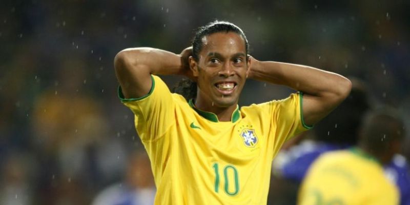 Ronaldinho – Đứa Con Của Đường Phố Brazil